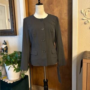 Women’s grey blazer